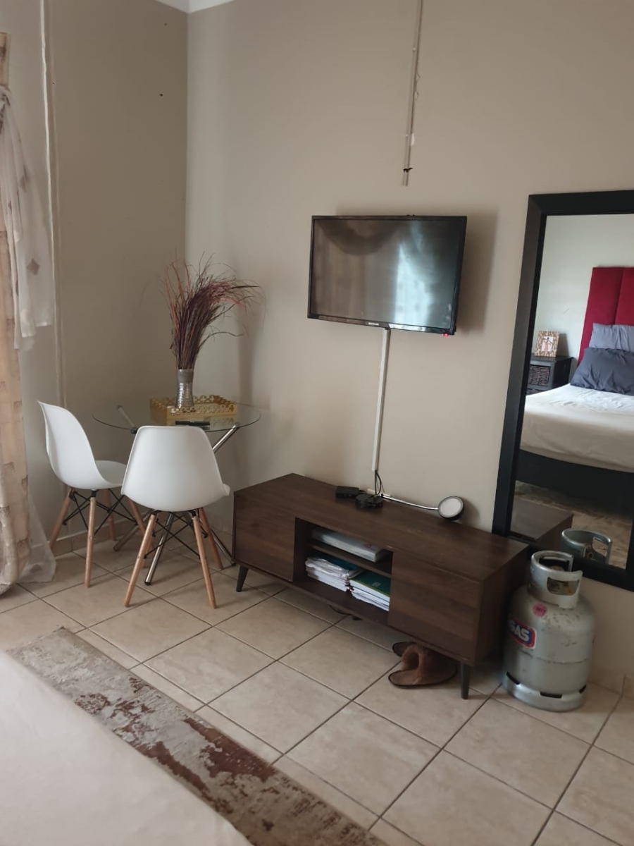 2 Bedroom Property for Sale in Midway Free State